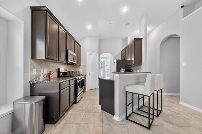 Building Photo - 12519 King Harry Dr
