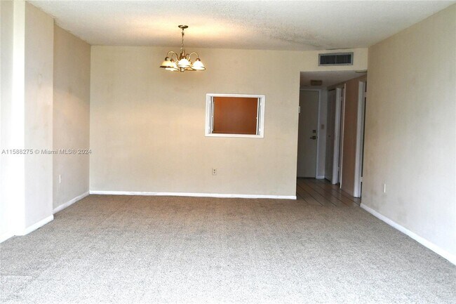 Building Photo - 2801 Northeast 183rd Street Apt #1008W, Av...
