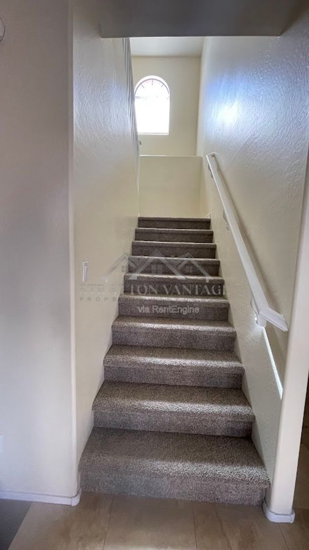 Building Photo - 6814 W Lariat Ln