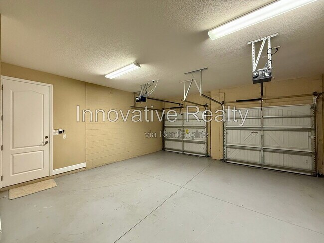 Building Photo - 10766 Belfry Cir