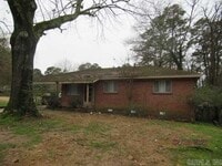 Building Photo - 89 Broadmoor Dr