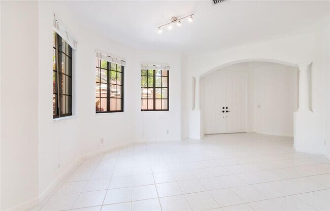 Building Photo - 2692 Center Ct Dr