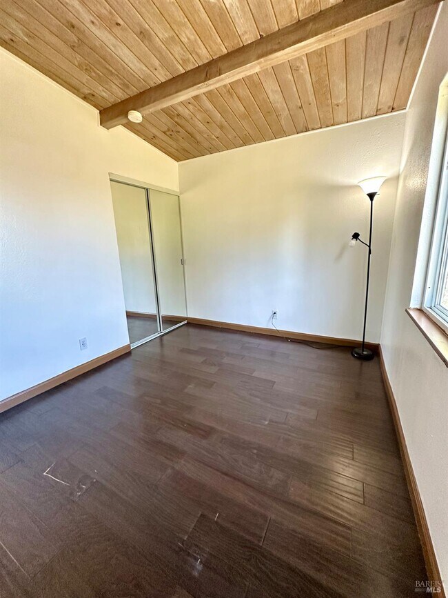 Building Photo - 1111 Marionola Way