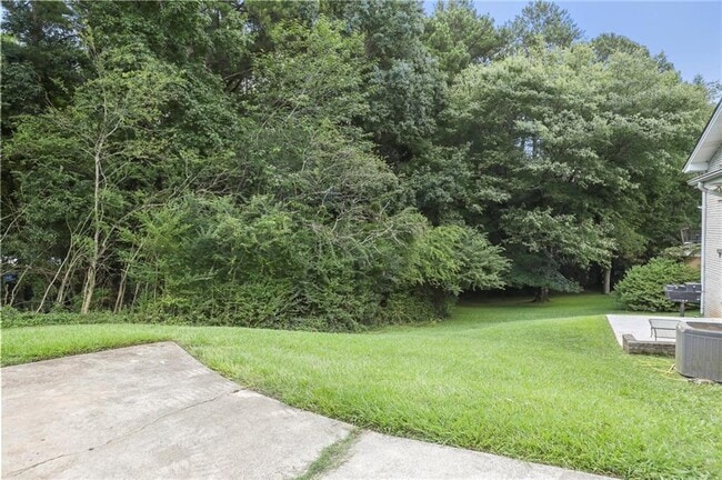 Building Photo - 4935 Cambridge Dr