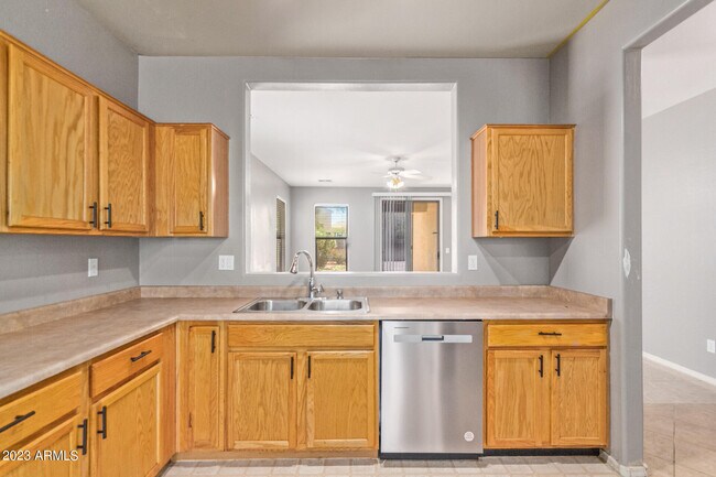 Building Photo - 4511 W T Ryan Ln