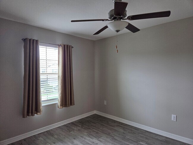 Building Photo - 9705 Pembrooke Pines Dr