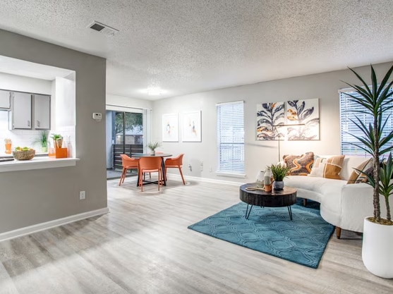 Building Photo - 2909 Cityplace W Blvd