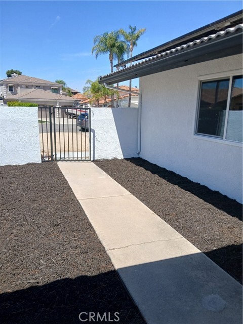 Building Photo - 30230 Swan Point Dr