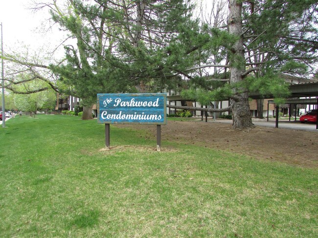 Building Photo - 1309 Kirkwood Dr