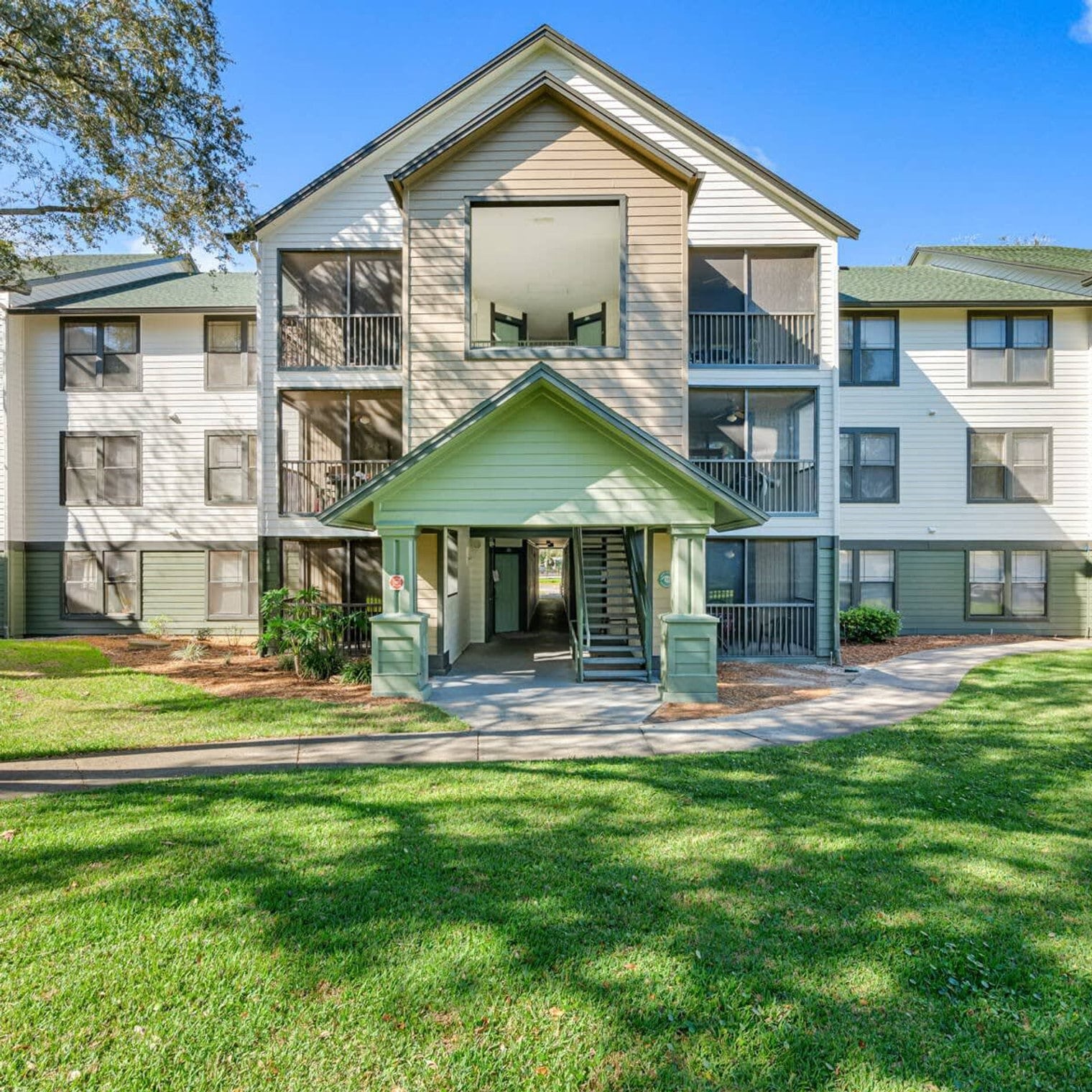Building Photo - 15101 Buckhorn Ct