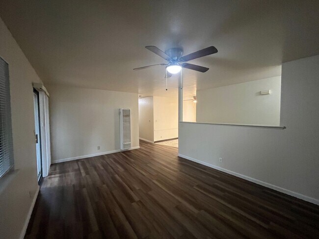 Building Photo - 1191 Hardenbrook Ave