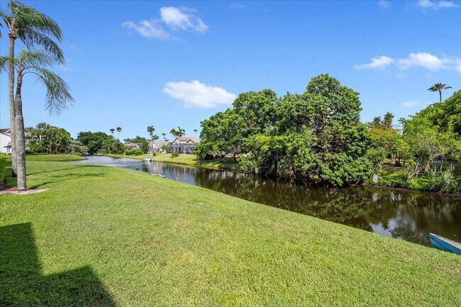 Building Photo - 12692 Shoreline Dr