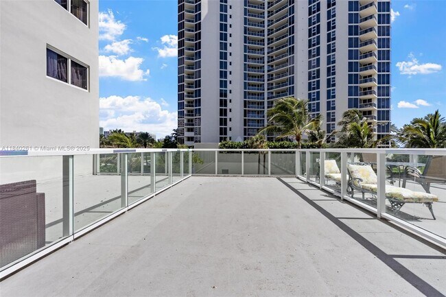 Building Photo - 19201 Collins Ave