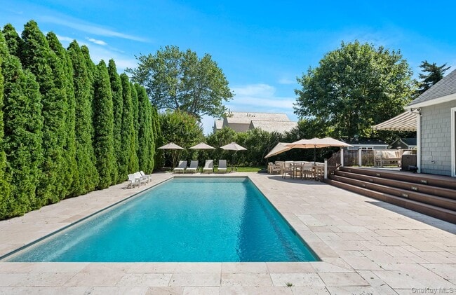 Building Photo - 28 Windermere Dr