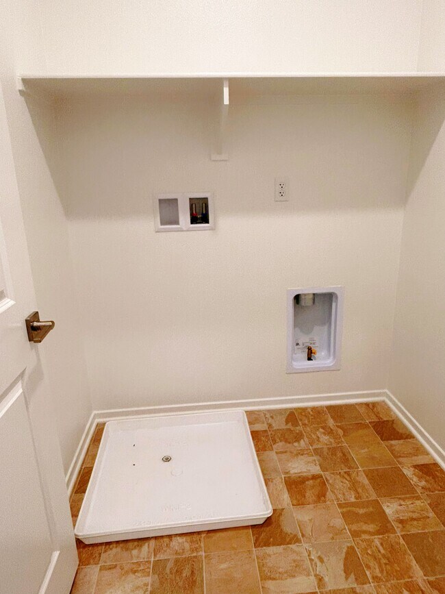 Building Photo - 5629 Kate Way