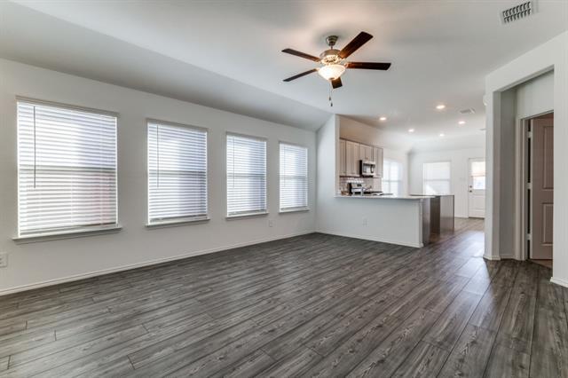 Building Photo - 2907 Meadowlands Dr