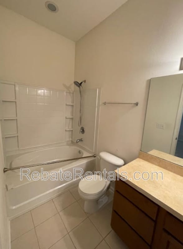 Building Photo - 13026 Sunset Lake Dr