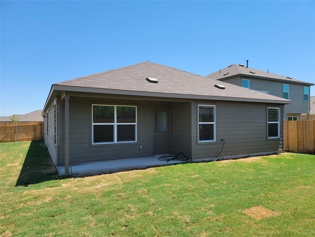 Building Photo - 100 Montego St