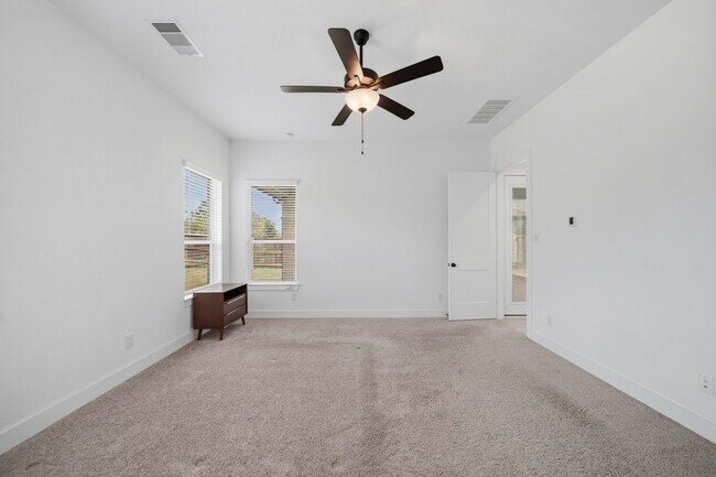 Building Photo - 7422 Netherfield Ln