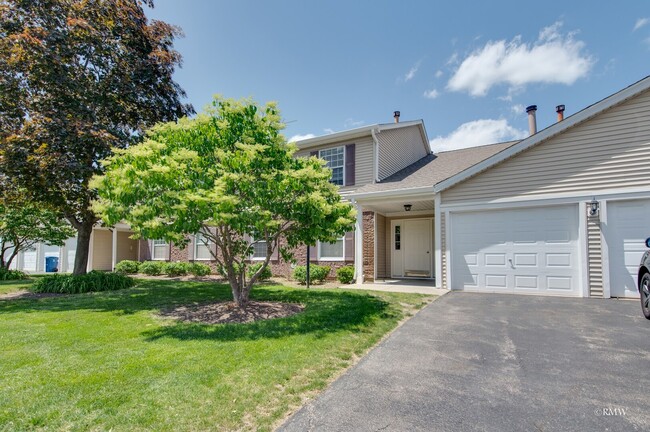 Primary Photo - 310 Newport Ln