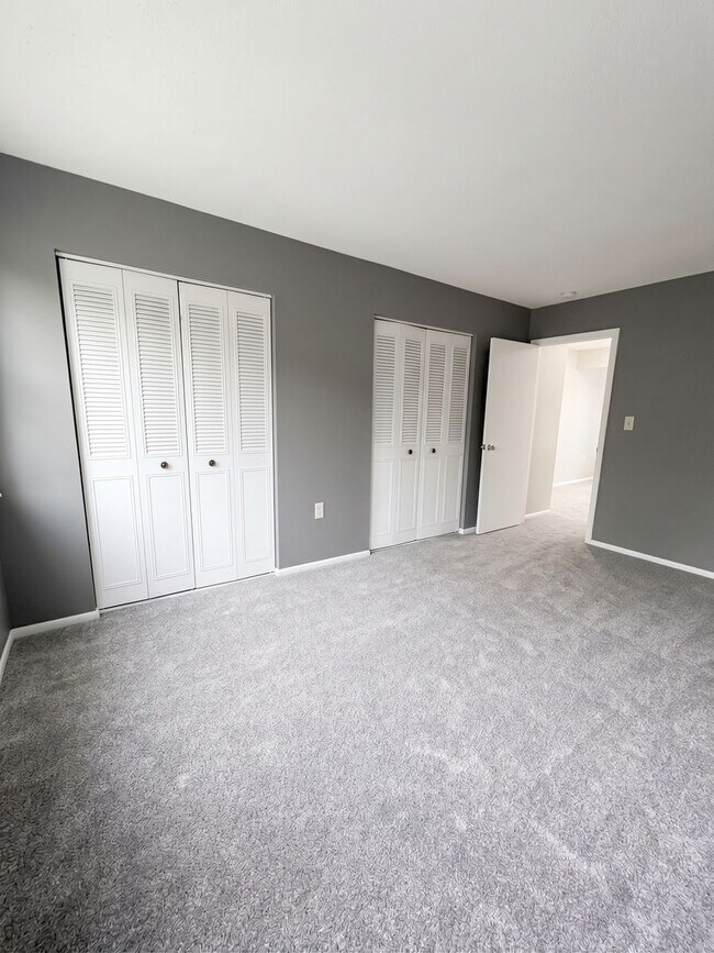 Building Photo - 15 Suntop Ct