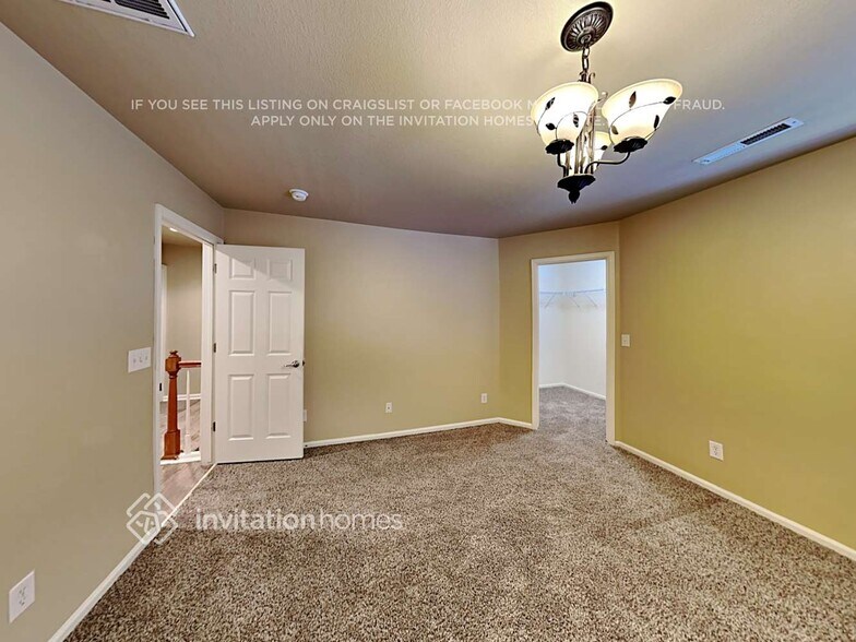 Building Photo - 838 Willow Dr