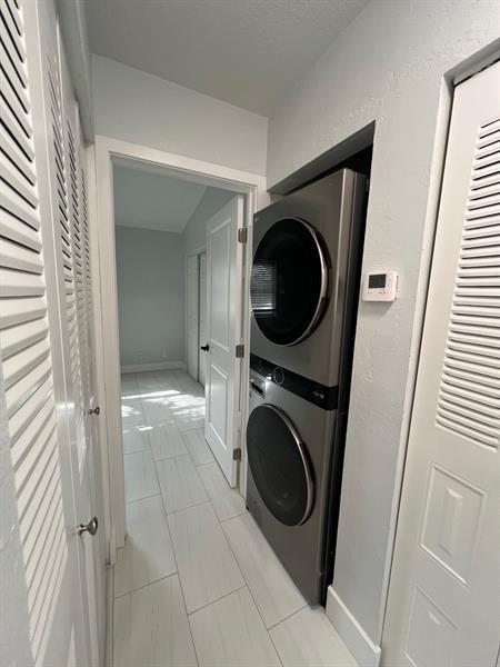 Building Photo - 67 SW 3rd St