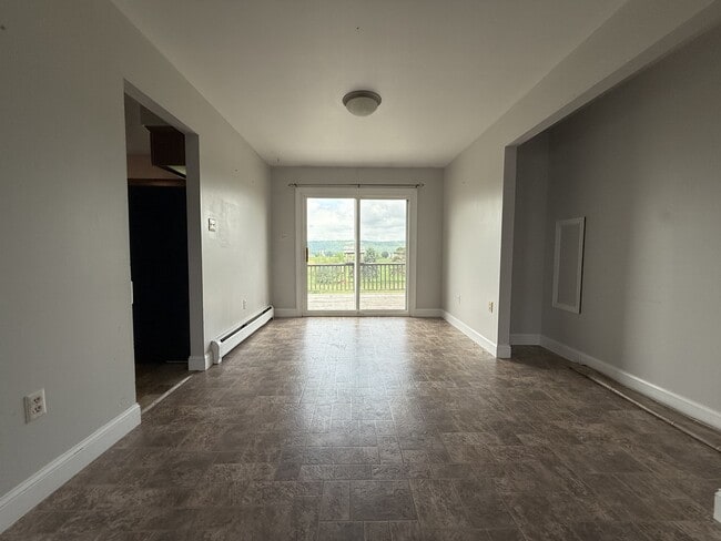 Building Photo - 165 Troup Rd