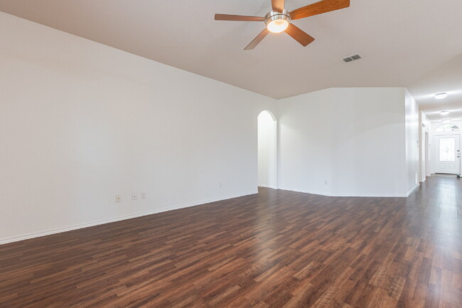 Building Photo - 7651 Mission Ledge