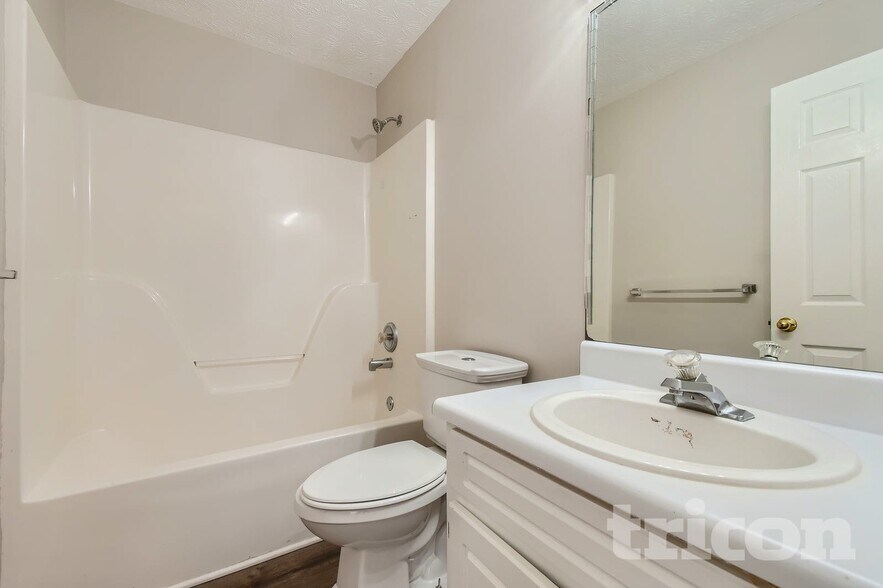 Building Photo - 315 Chestnut Dr