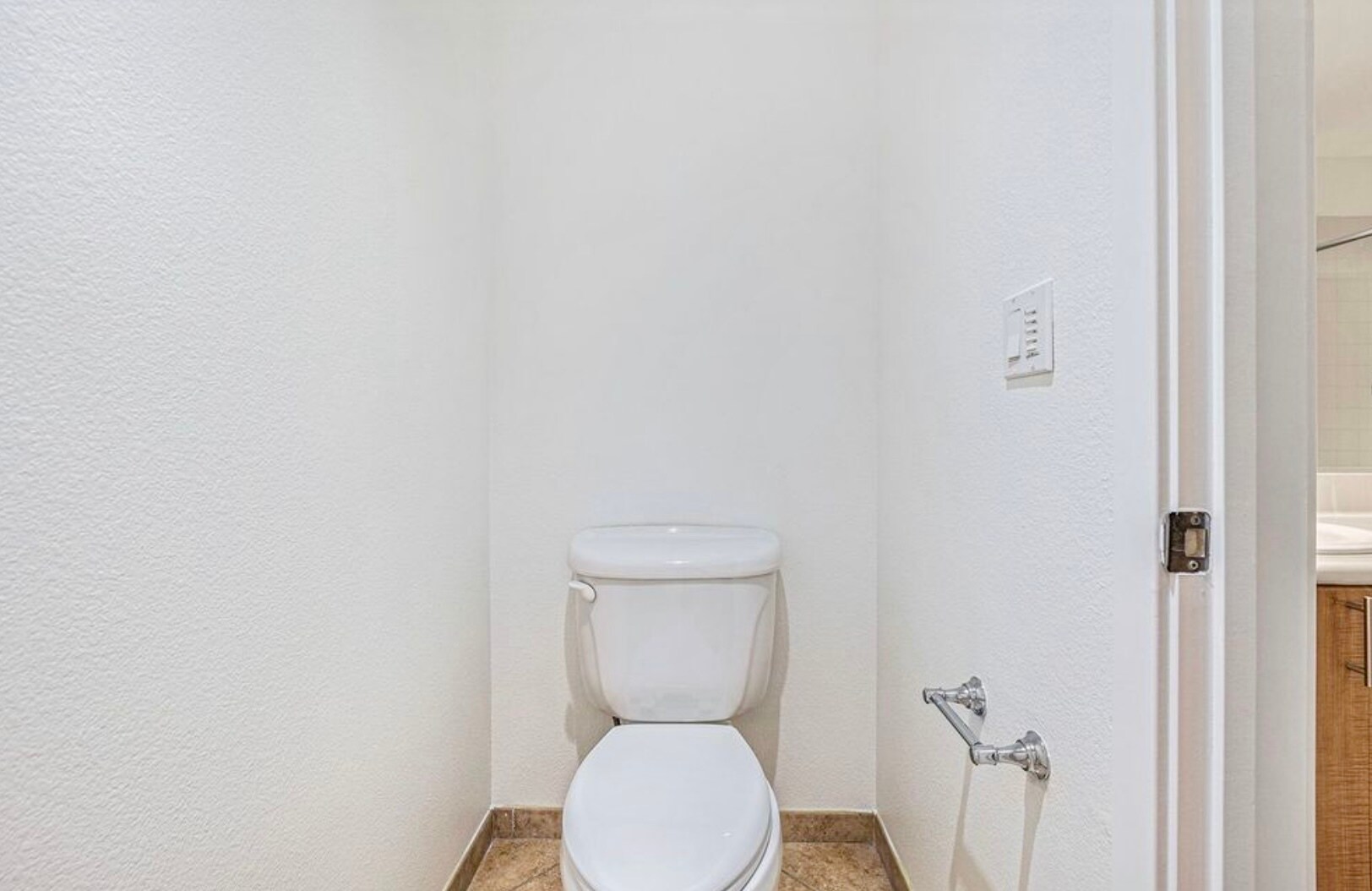 Primary Bathroom - 3090 Glascock St