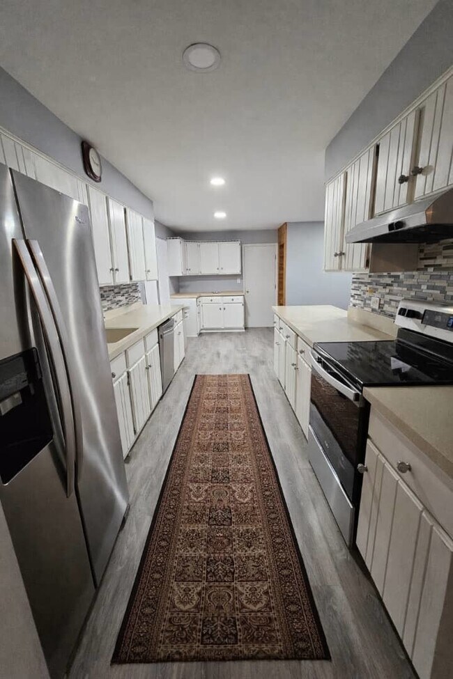 Building Photo - 770 Cordial Dr