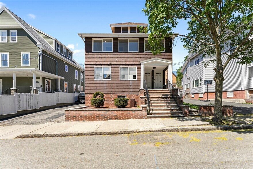 Primary Photo - 46 Dartmouth St