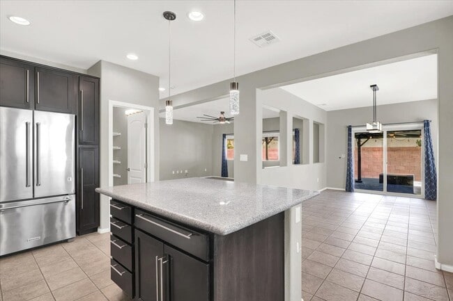 Building Photo - 6732 Journey Hills Ct