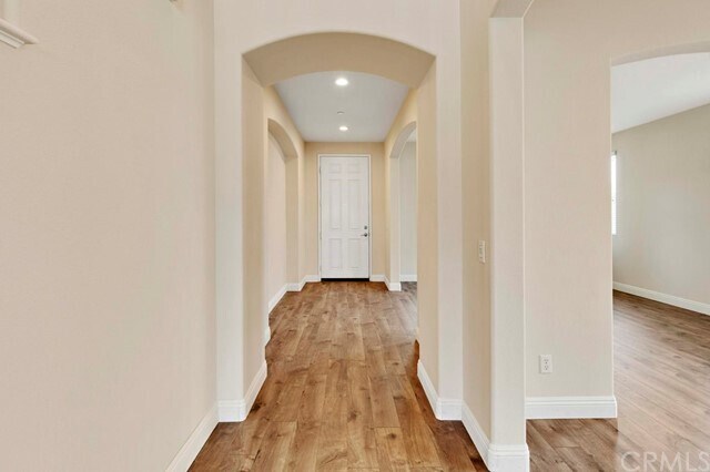 Building Photo - 3786 Lake Cir Dr