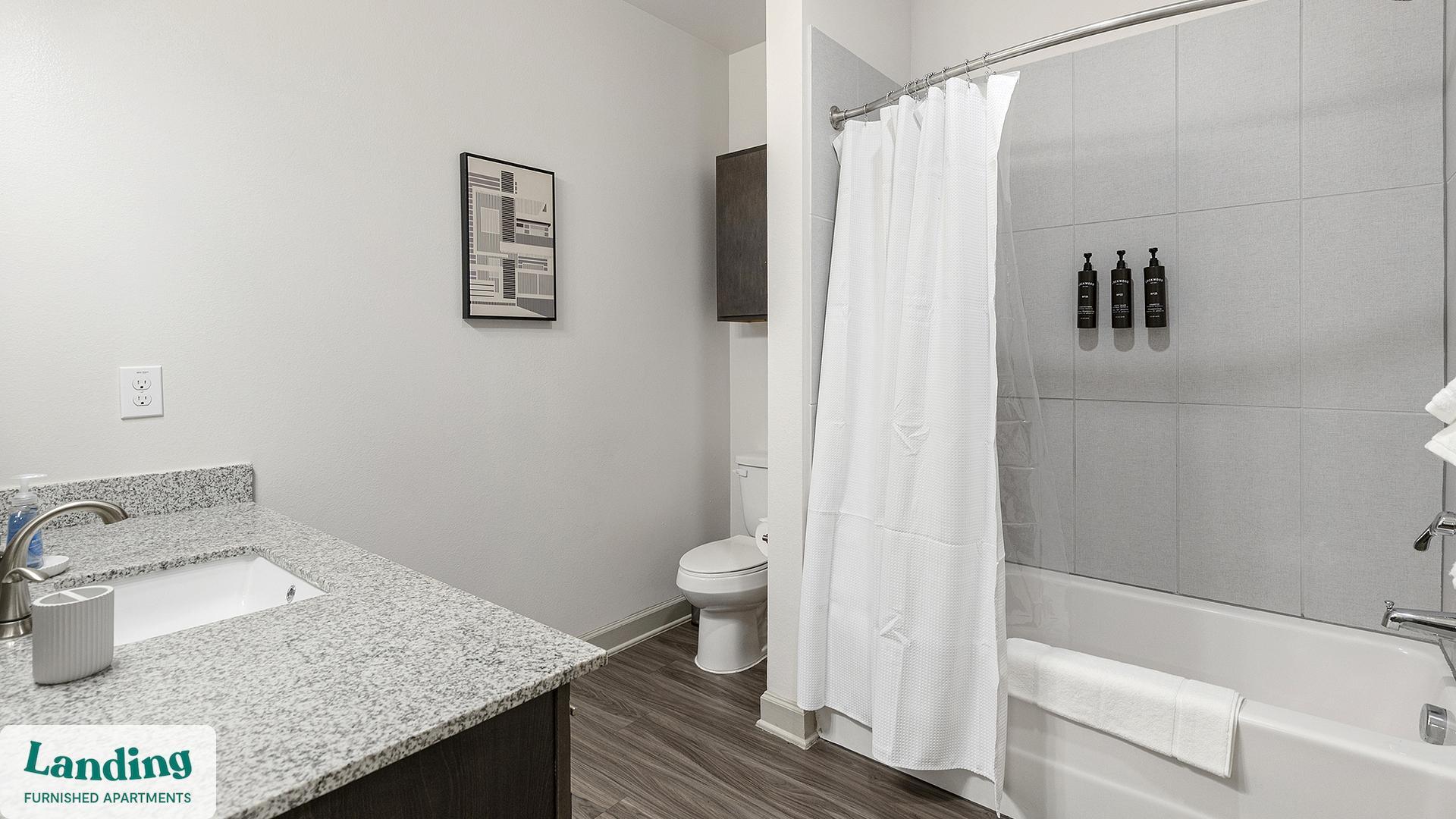 Building Photo - 2800 NE Green Oaks Blvd