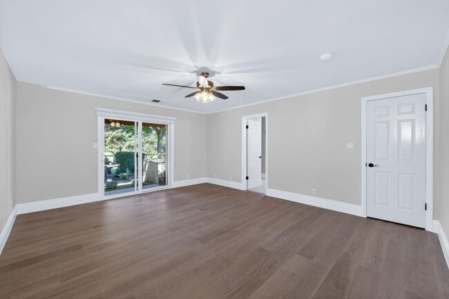 Building Photo - 39771 Rd 33