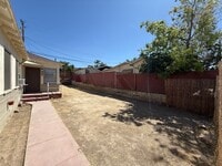 Building Photo - 511 Philippine St