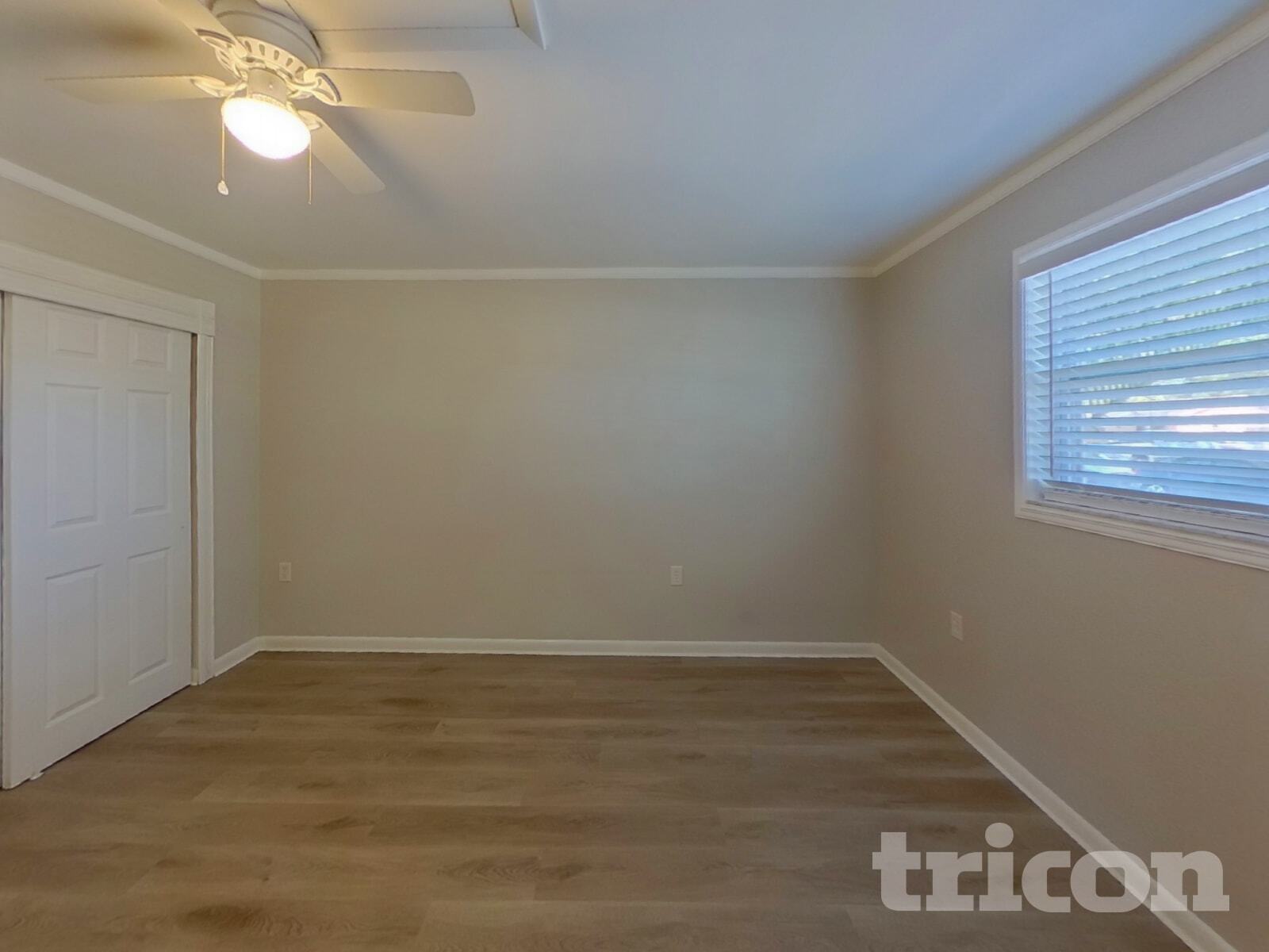 Building Photo - 6630 17th Ln N