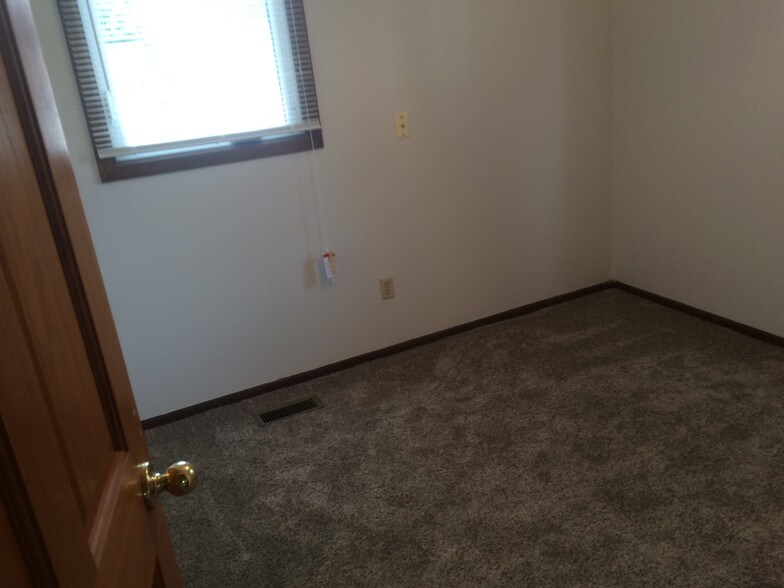 New Carpet Bedroom #2 - 2837 County Rd H2