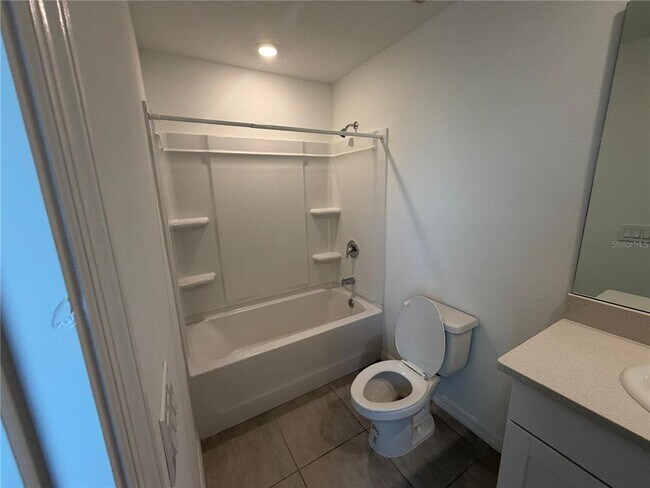 Building Photo - 2983 Skyline Lp