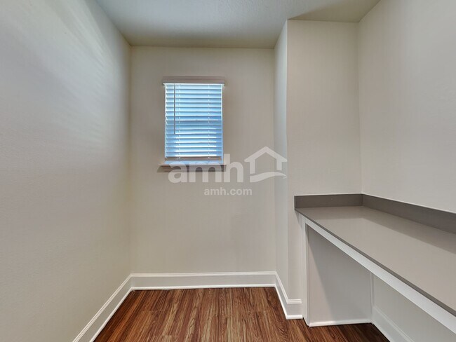 Building Photo - 3266 Bridge Haven Dr