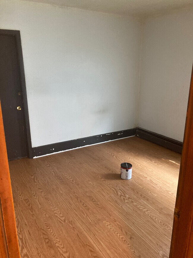 Building Photo - 165 Colvin Ave