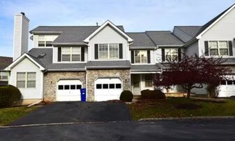 Building Photo - 162 Salem Rd