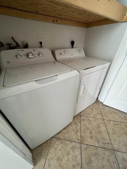 Building Photo - 4828 Cambridge St