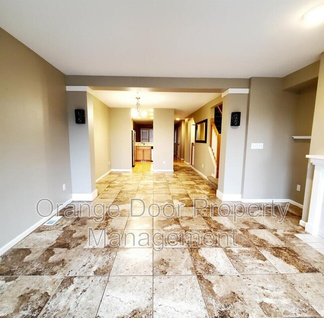 Building Photo - 4025 S 66th St