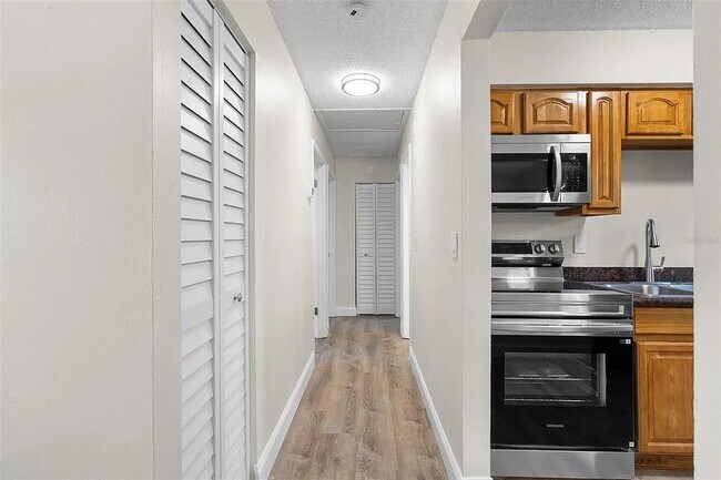 Building Photo - 1773 Tifton Terrace S