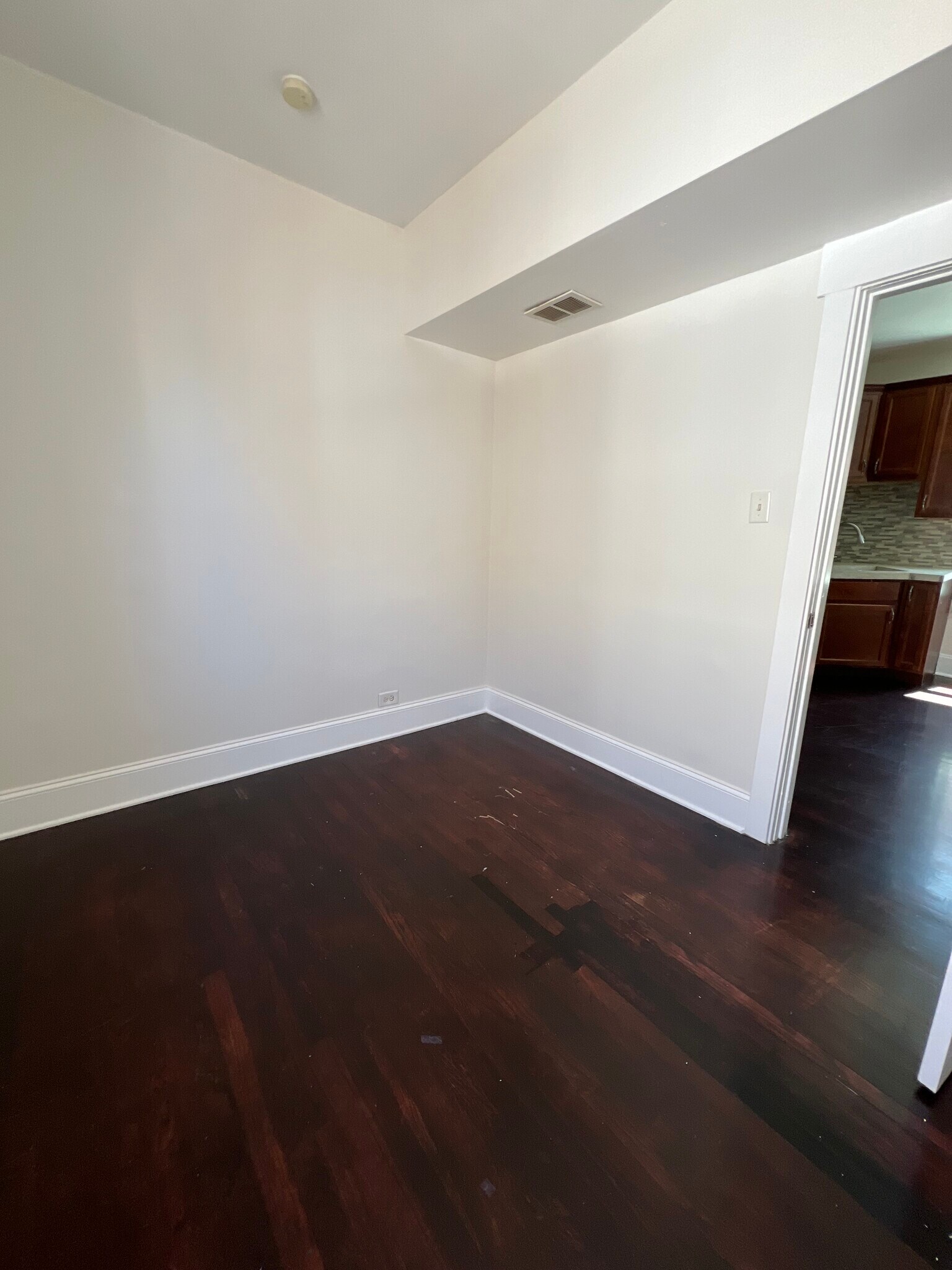 Building Photo - 1828 S 58th Ave