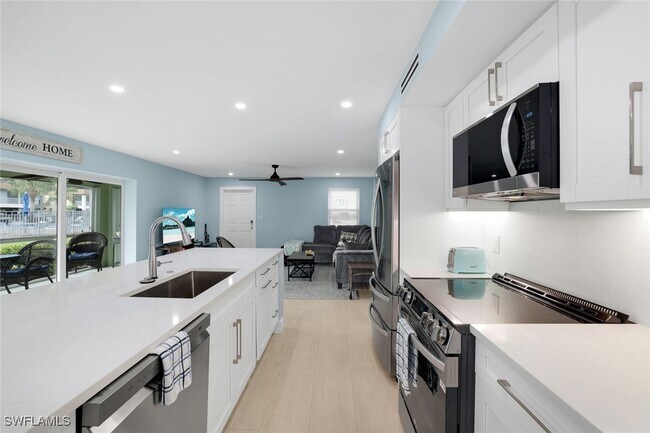 Building Photo - 1155 Sandpiper St