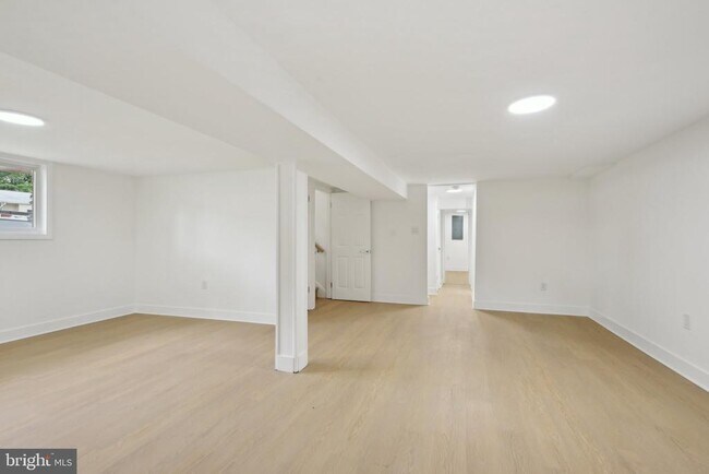 Building Photo - 1814 Ironton Dr
